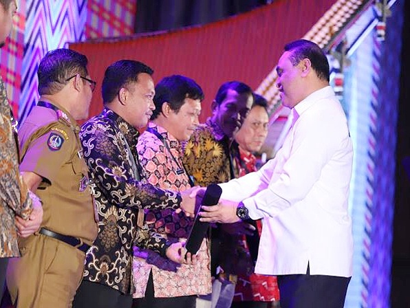 Penghargaan SAKIP Awards 2018 diberikan kepada Kabupaten Bantaeng dan 6 daerah lainnya di SulSel.