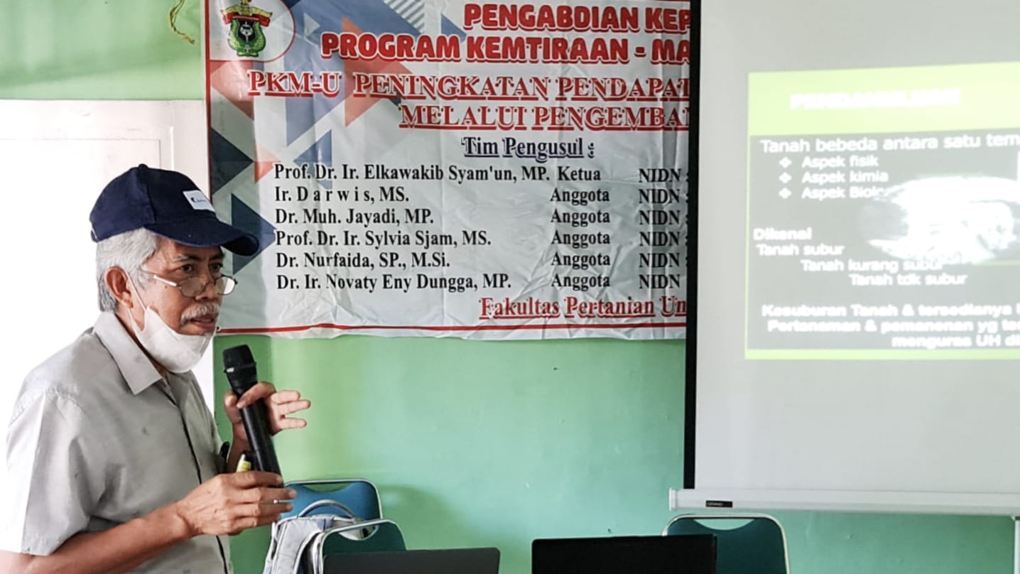 Menanam melon tingkatkan pendapatan petani Dusun Bontotangnga Takalar.